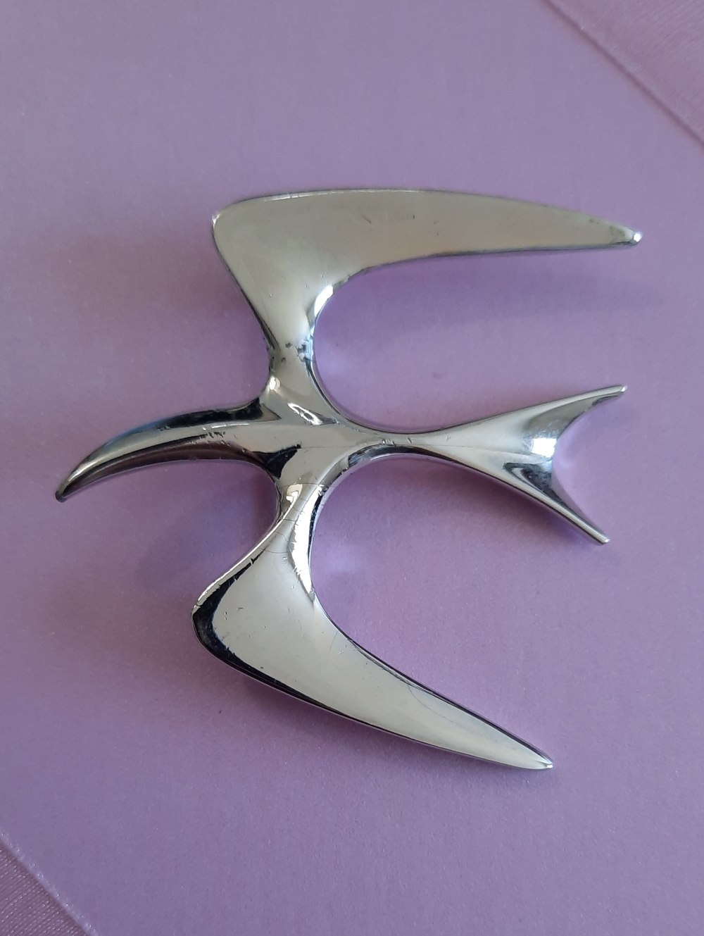 Sarah Coventry Silver-tone Bird-Shaped Brooch